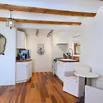 Holiday home Dos Hermanas 4, 5, 6 & 8 Downtown Courtyard *
