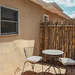 Dos Hermanas 4, 5, 6 & 8 Downtown Courtyard Holiday home Santa Fe